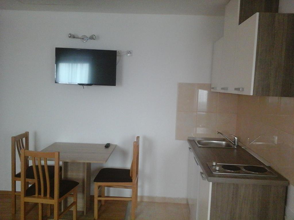 Apartments Dale سوملجاناك الغرفة الصورة